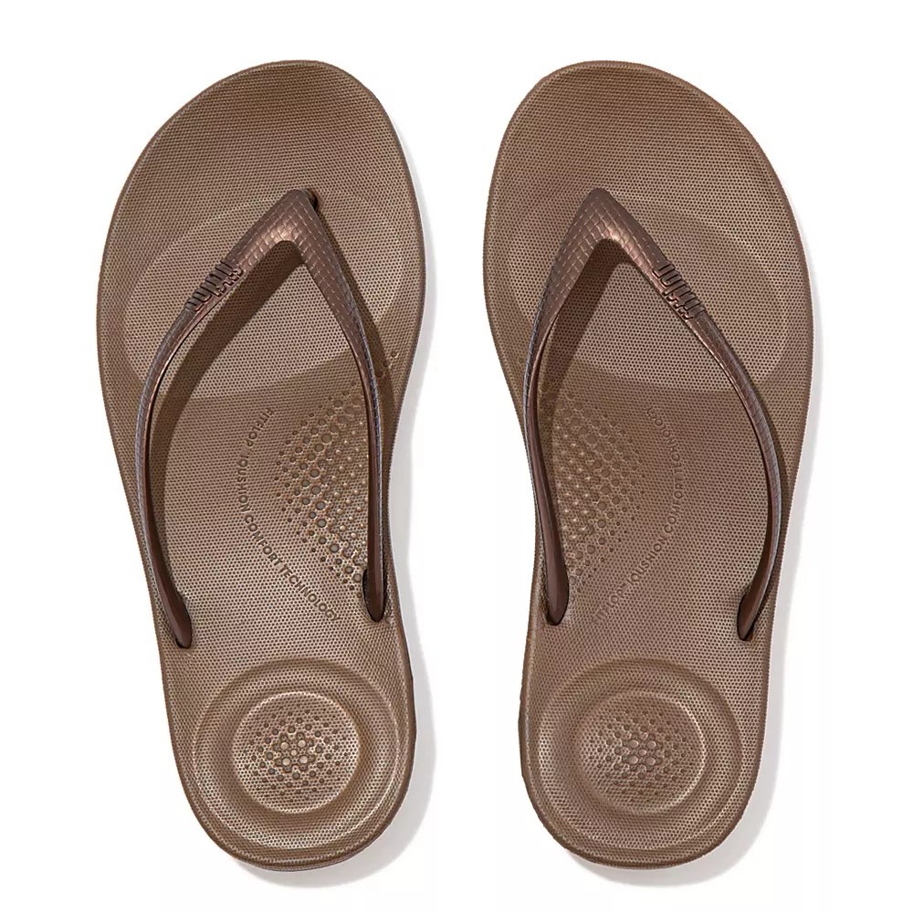 Brown Women's Fitflop IQUSHION Ergonomic Flip Flops | NZ.94MQO