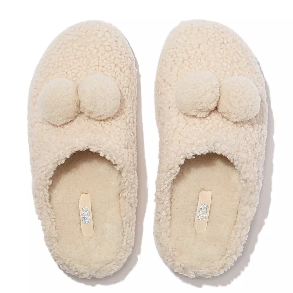 Cream Women's Fitflop SHUV Pom-Pom Shearling Clog Slippers | NZ.36FBC