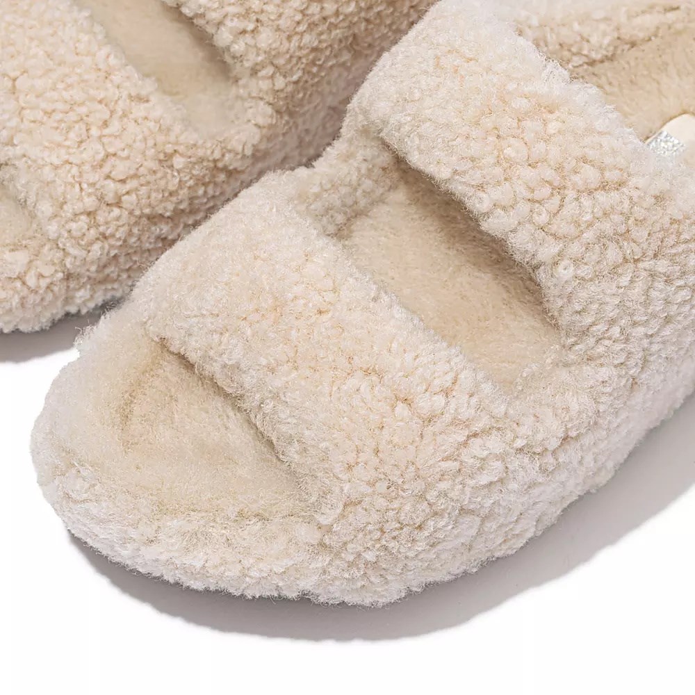 Cream Women's Fitflop SHUV Two-Bar Shearling Slides | NZ.18IBP