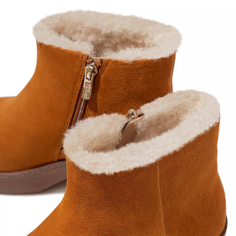 Light Brown Women's Fitflop PILAR Shearling-Lined Suede Platform Boots | NZ.40KLR