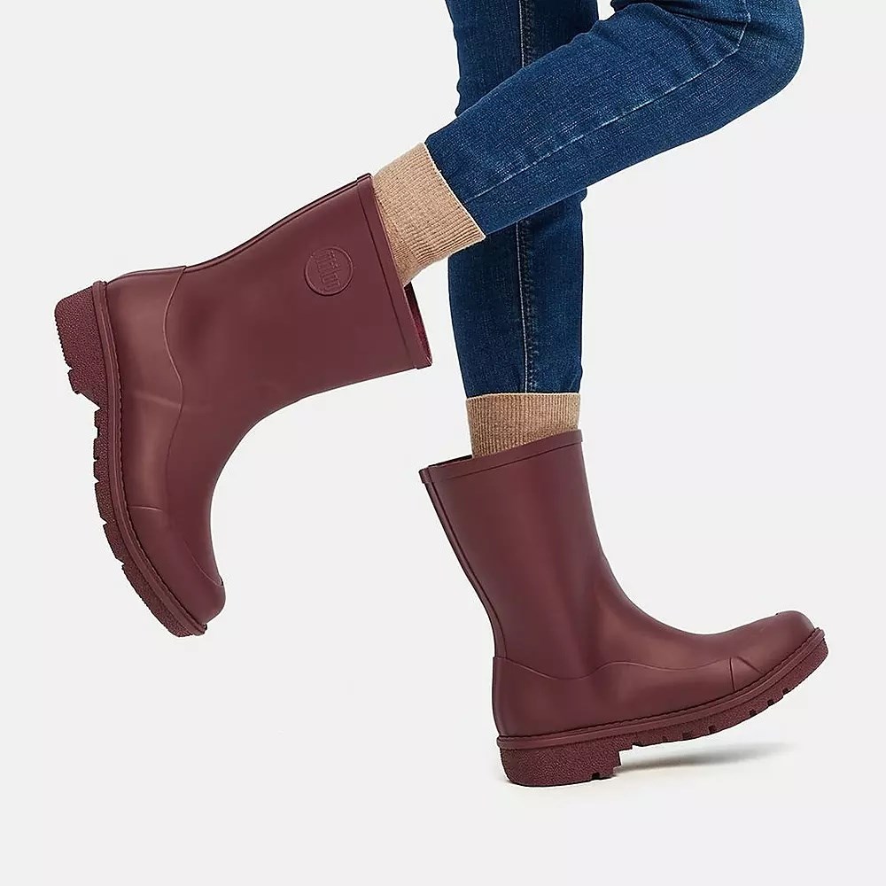 Maroon Women's Fitflop WONDERWELLY Short Rain Boots | NZ.67PZK