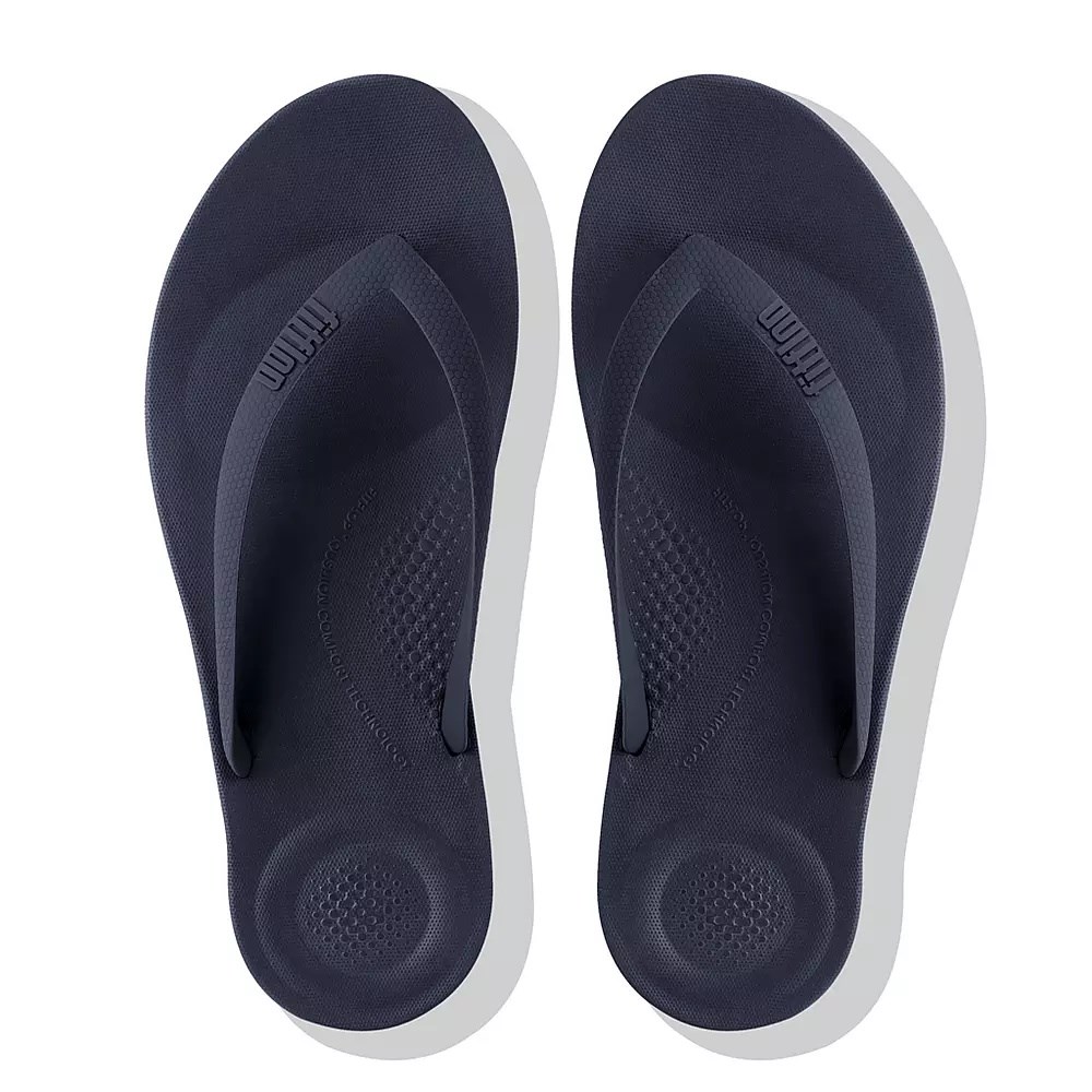 Navy Men's Fitflop IQUSHION Ergonomic Flip Flops | NZ.90QLF