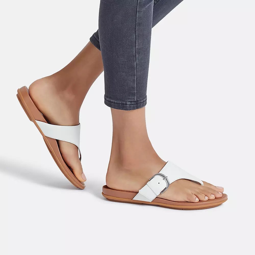 White Women's Fitflop GRACIE Buckle Leather Toe-Post Sandals | NZ.12NUM